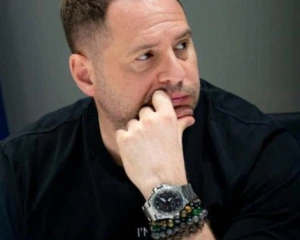 Єрмак залишиться з електронним браслетом: яке рішення ухвалив суд