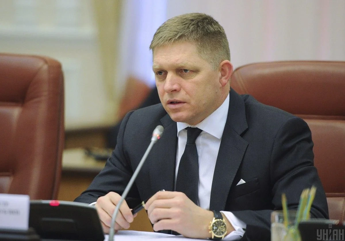 Фіцо хоче запропонувати ЄС встановлення прямої лінії зв'язку між РФ та Україною